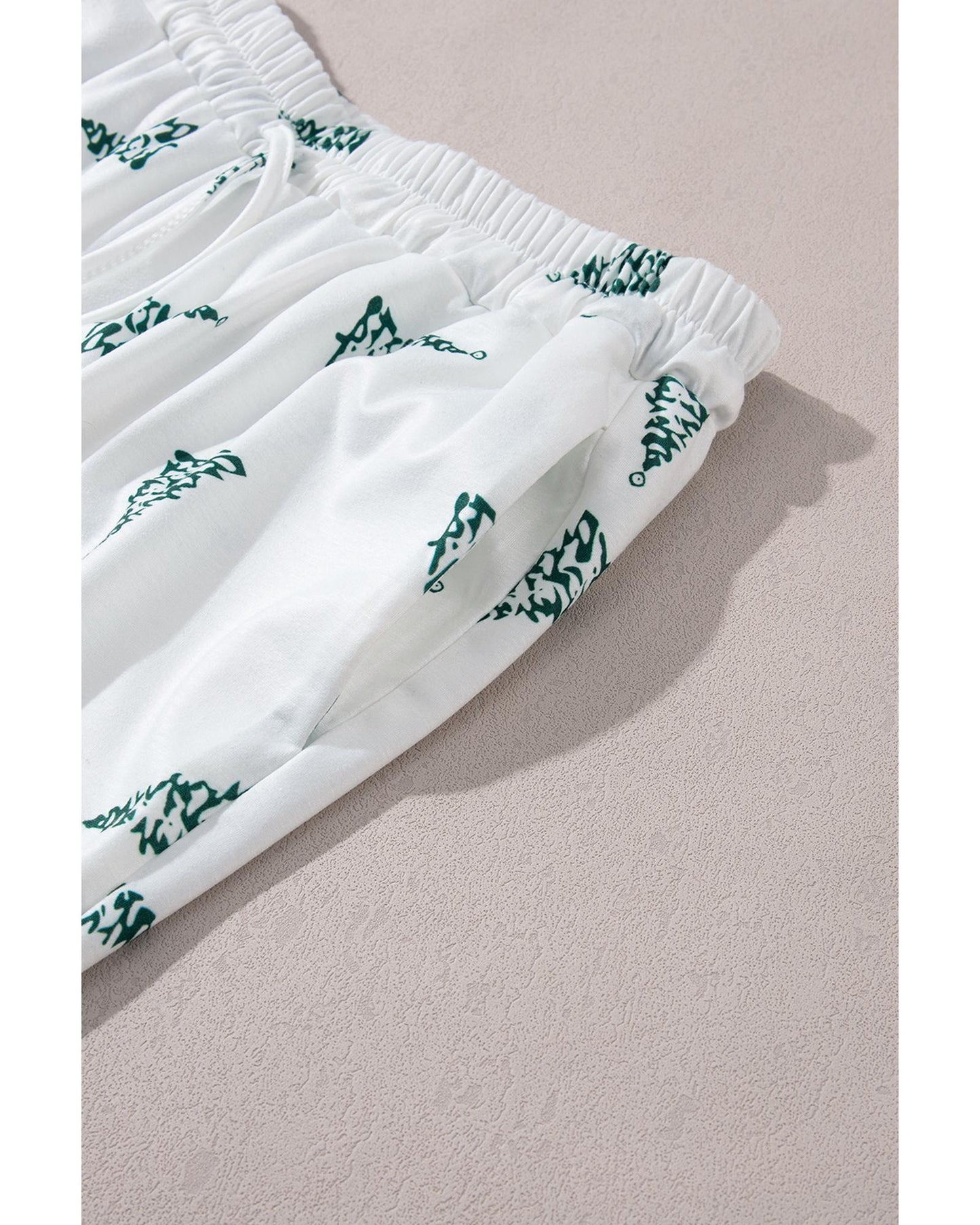 Skobeloff Christmas Tree Print Tee and Pants Lounge Set - L