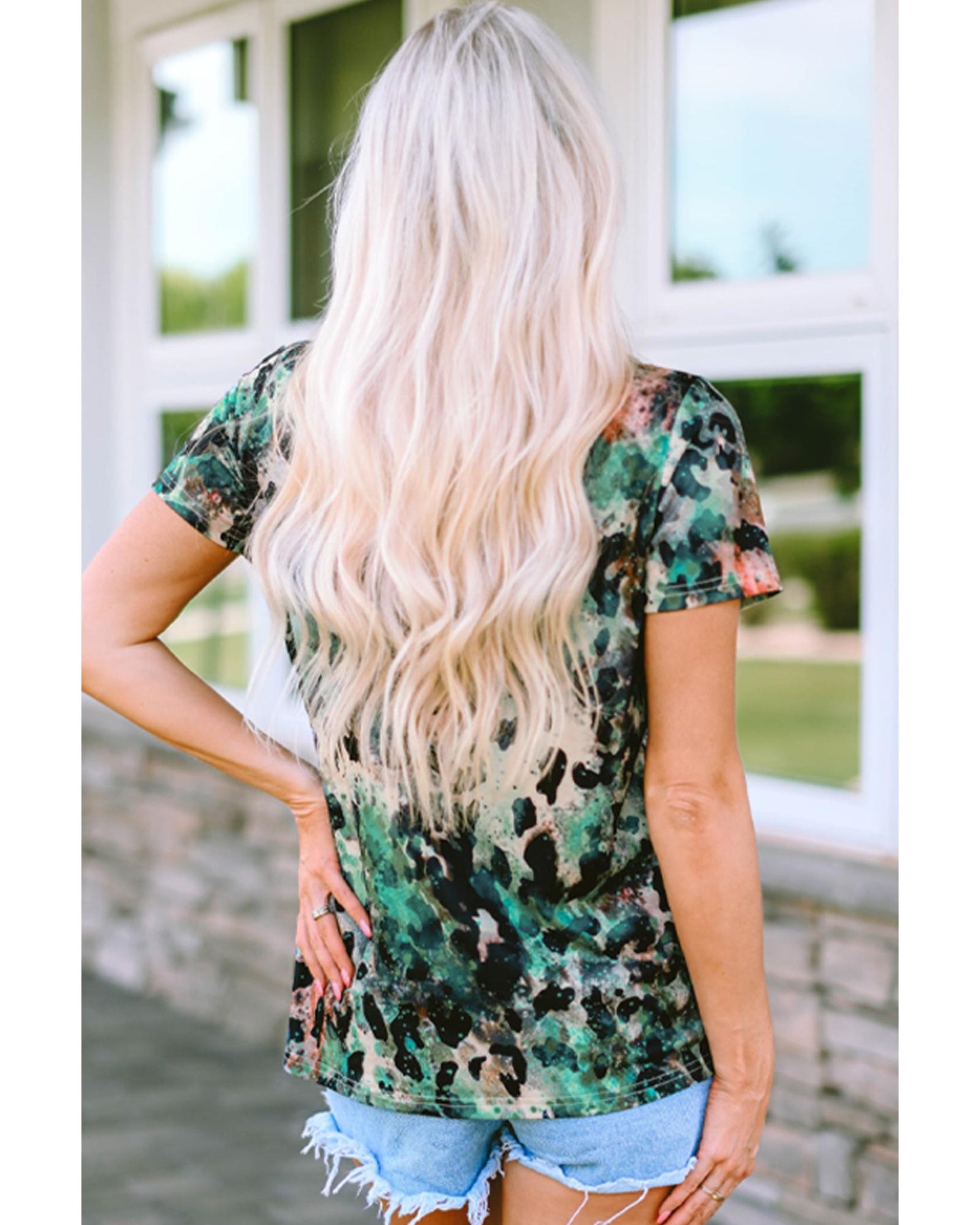 Azura Exchange Leopard Print Graphic T-Shirt - S