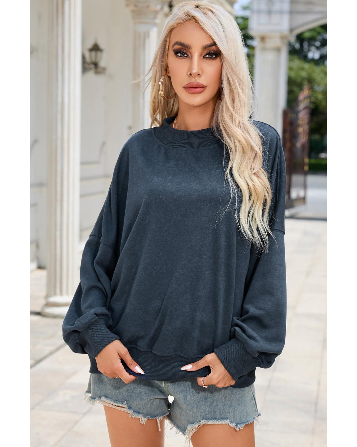 Azura Exchange Crew Neck Pullover Sweatshirt - L