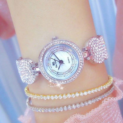 Diamond-inlaid Women Chain Watch - Elegant Accessory - Gold