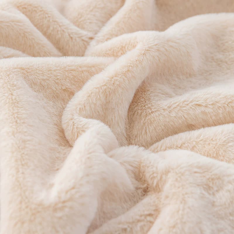 Apricot 70*100cm Plush Toscana Throw Blanket - Soft Flannel Fleece for All Seasons, Perfect for Couch & Bed